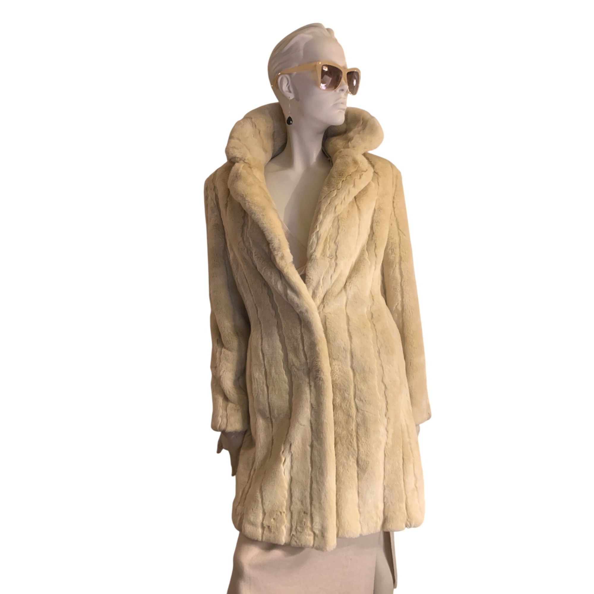 Vintage Gallery Women's Beige Faux Fur Striped Winter Coat (Size XS)