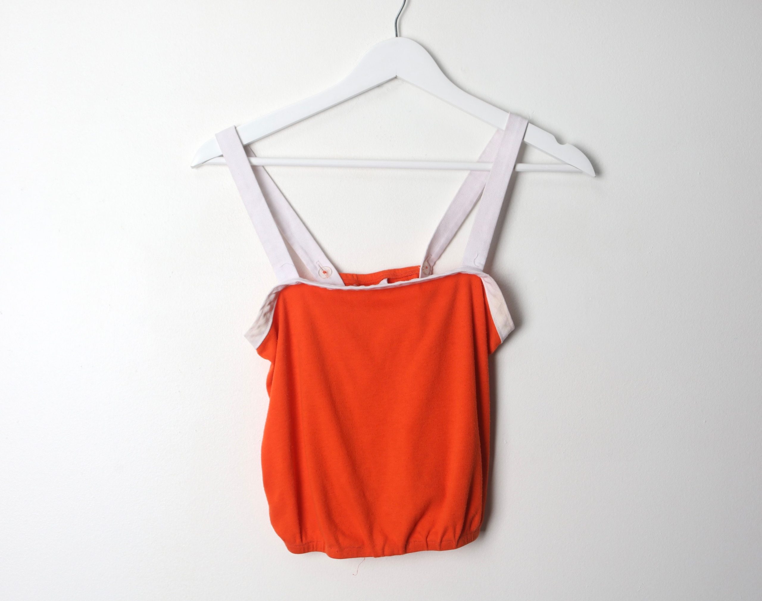 Vintage Mid-Century 60S 70S Two Tone Red/Orange & White Strappy Summer Tank Top Size Extra Small | Medium Juniors