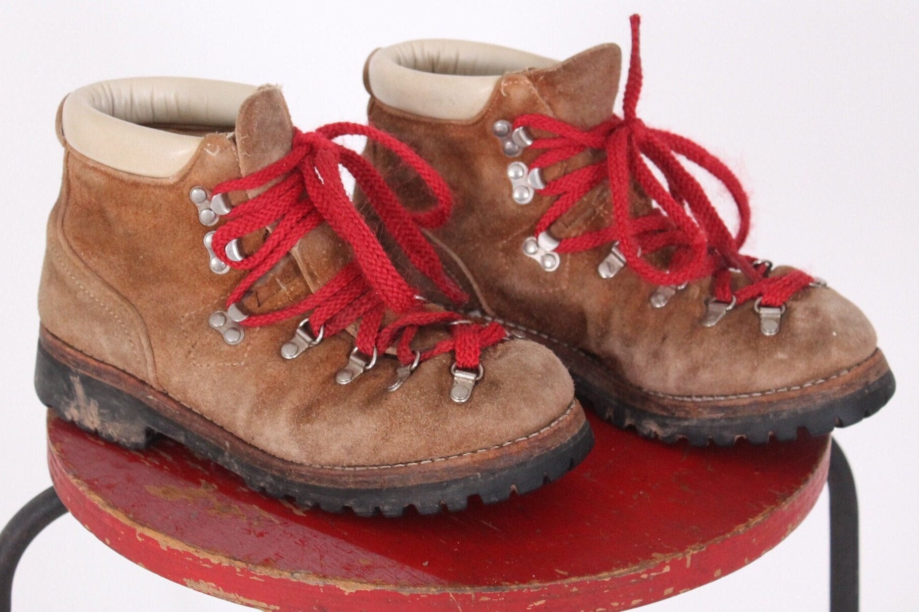 Vintage Mountaineering Hiking Boots Brown Suede Brushed Leather + Red Laces Climbing Logger Work Shoes 80S 70S Size 7 9