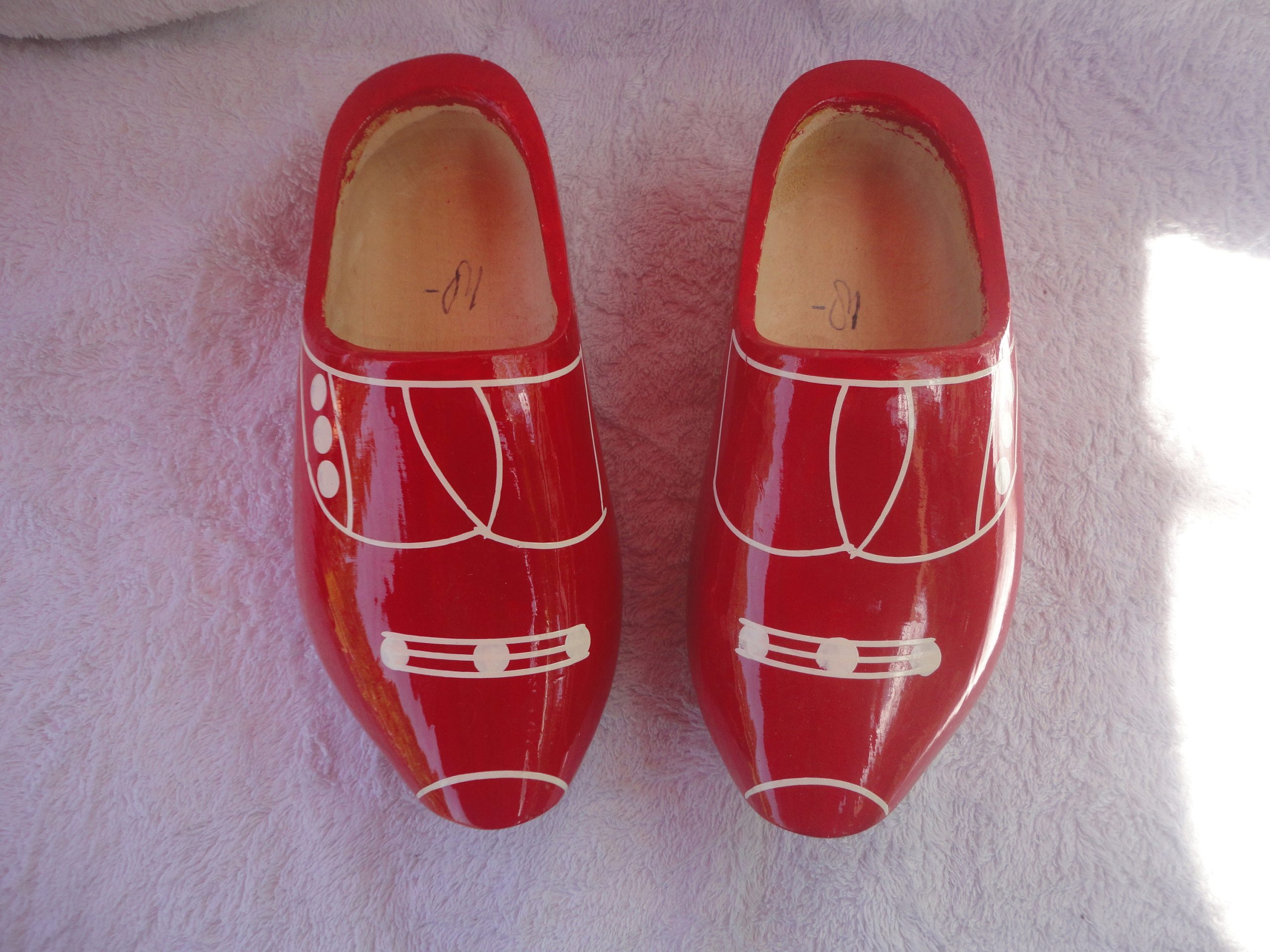 Vintage Pair Of Red White Hand Painted Wood Swedish Clogs For Decoration, Planters, Diy Christmas Container, Wreath Holders