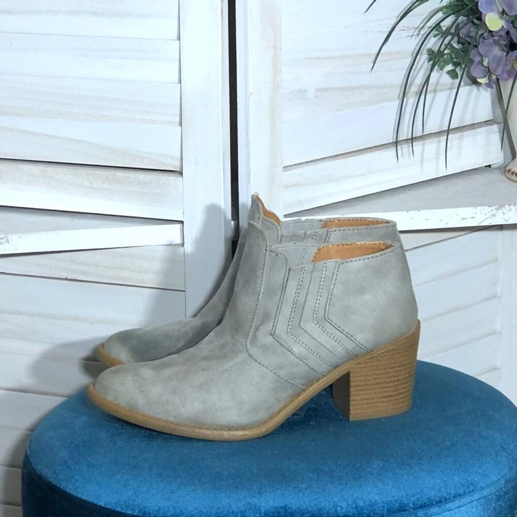 Vintage Qupid Ankle Leather Short Cowboy Boots Taupe Gray Size 8 in Grey, Women's