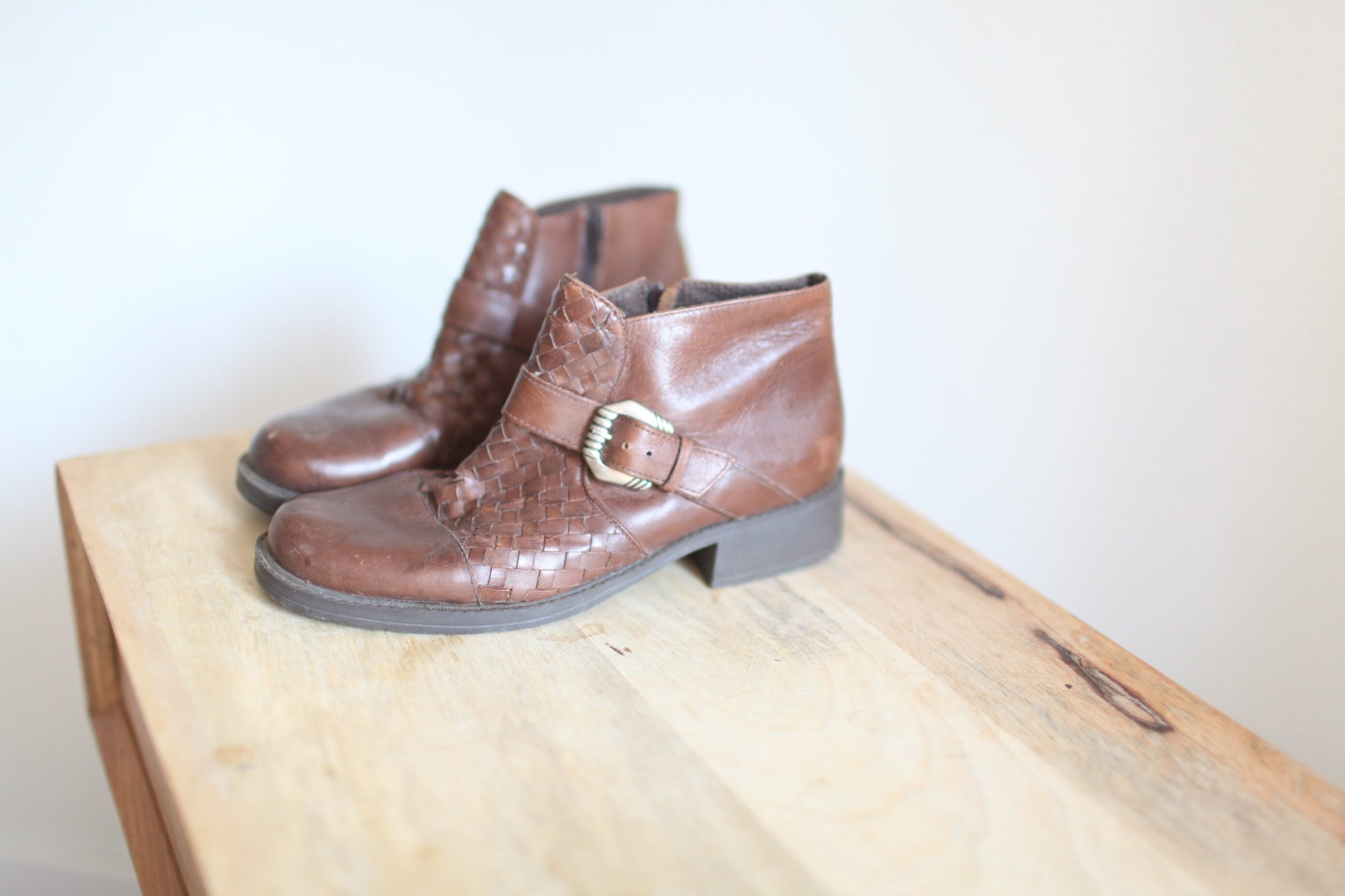 Vintage Tan Brown Woven Leather Oxfords Ankle Chelsea Boots Womens 7