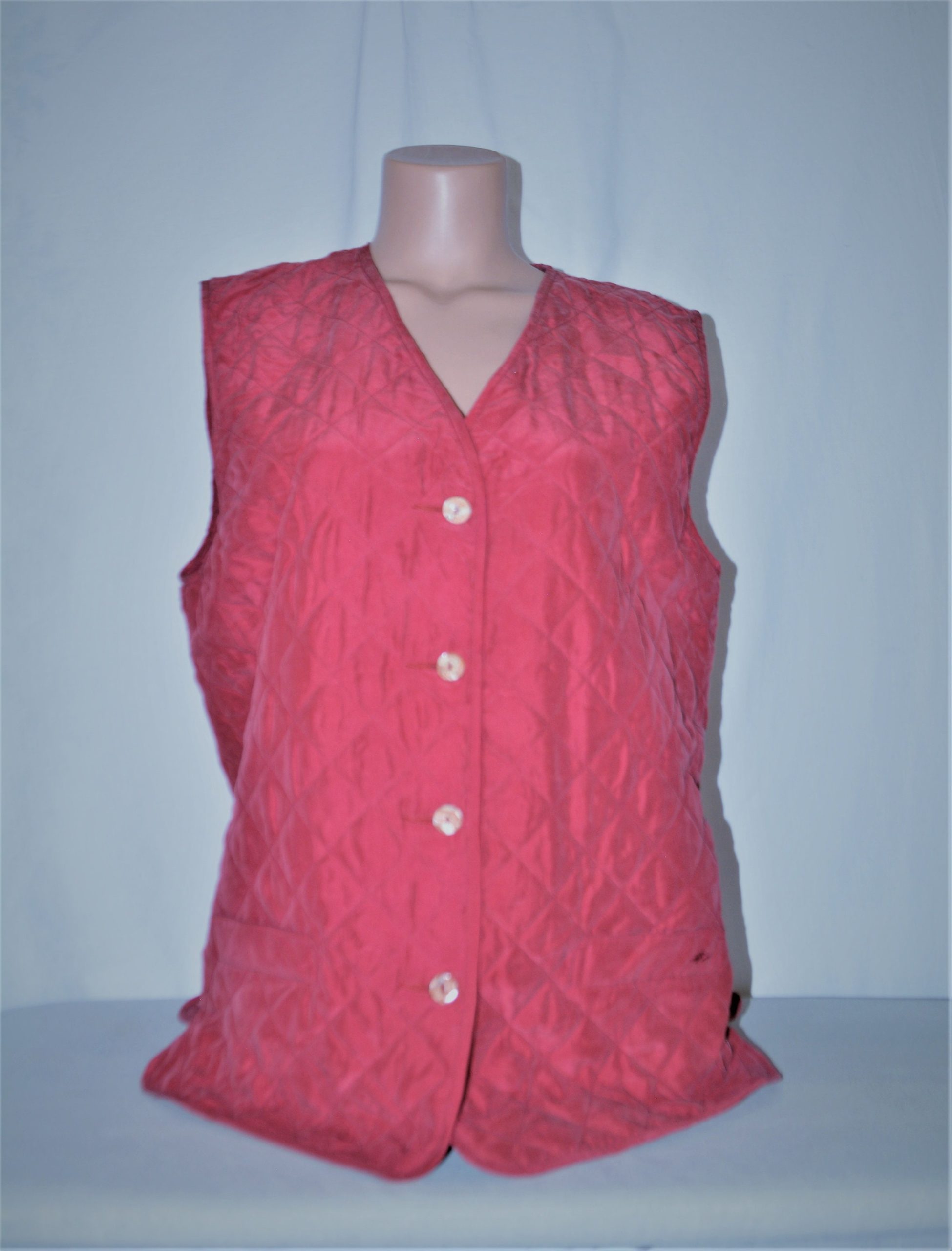 Vintage Women Silk Red Vest Size L/42 Sleeveless Jacket Buttons Light Bodywarmer Gilet Padded Waistcoat Pockets