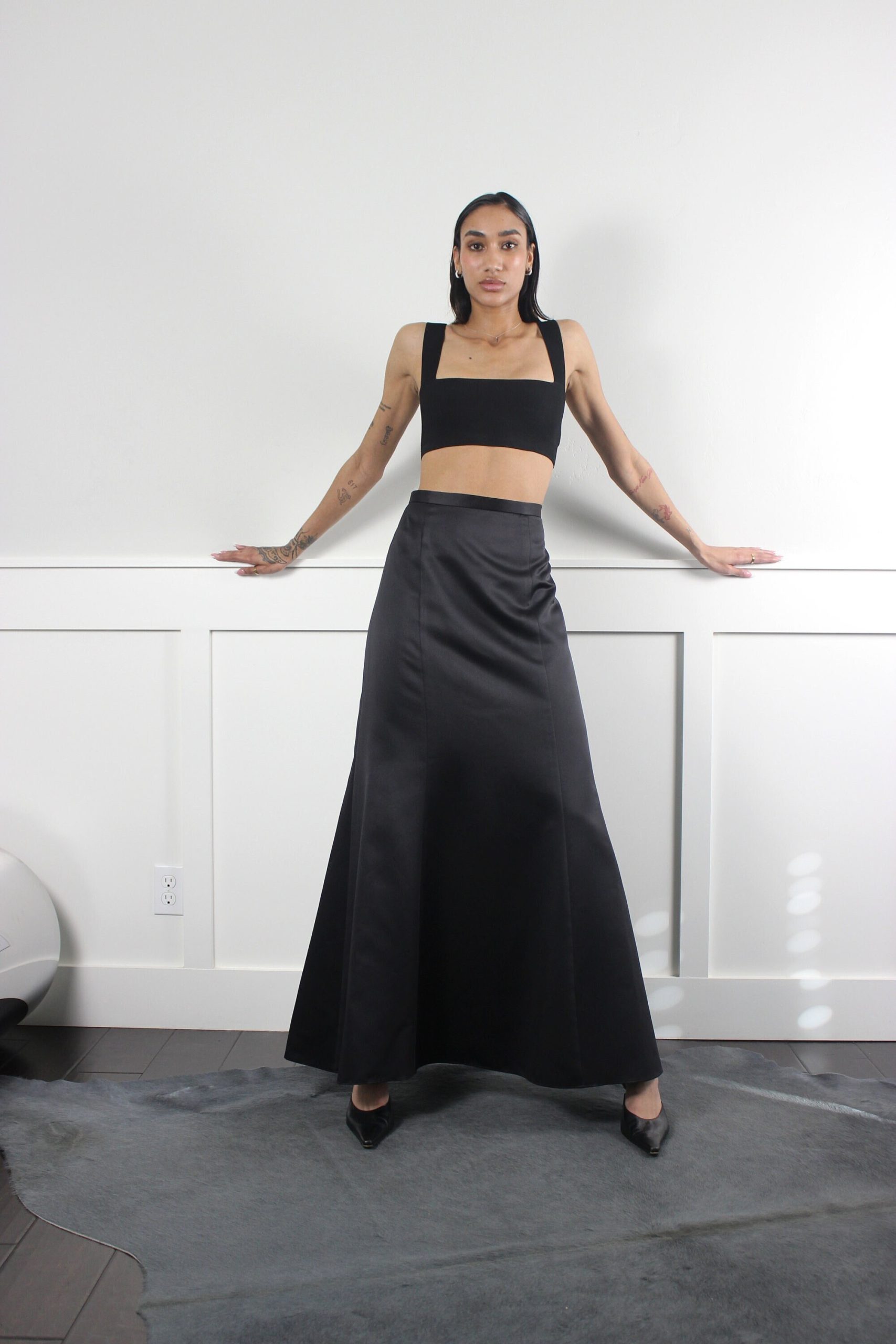 Vtg Y2K Black Satin Mermaid Maxi Skirt