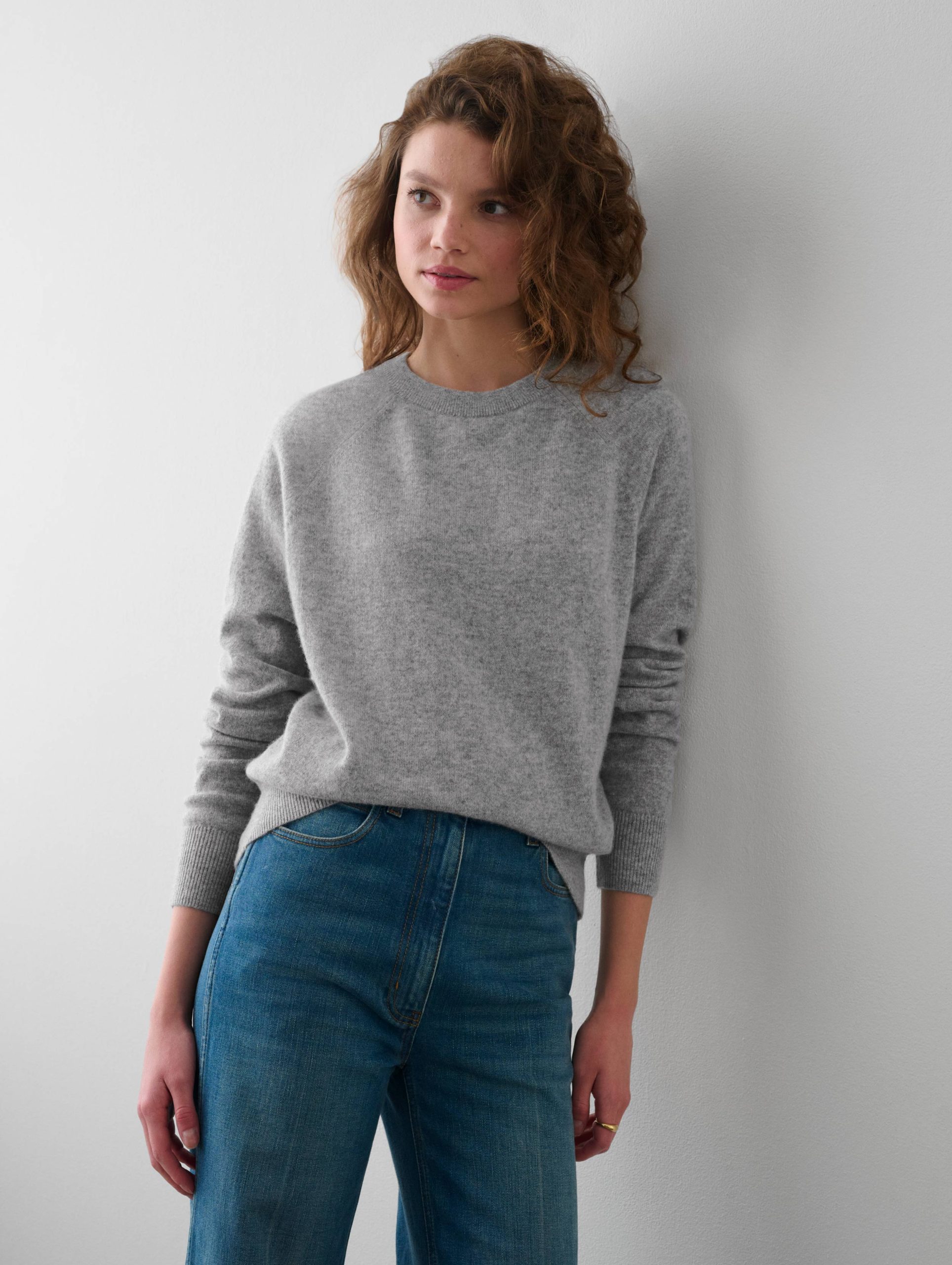 White + Warren Cashmere Rib Trim Sweatshirt in Grey Heather size Small