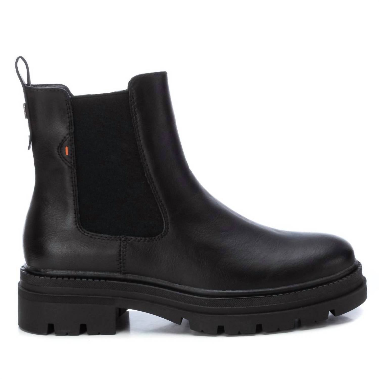 Women's Chelsea Boots In Black