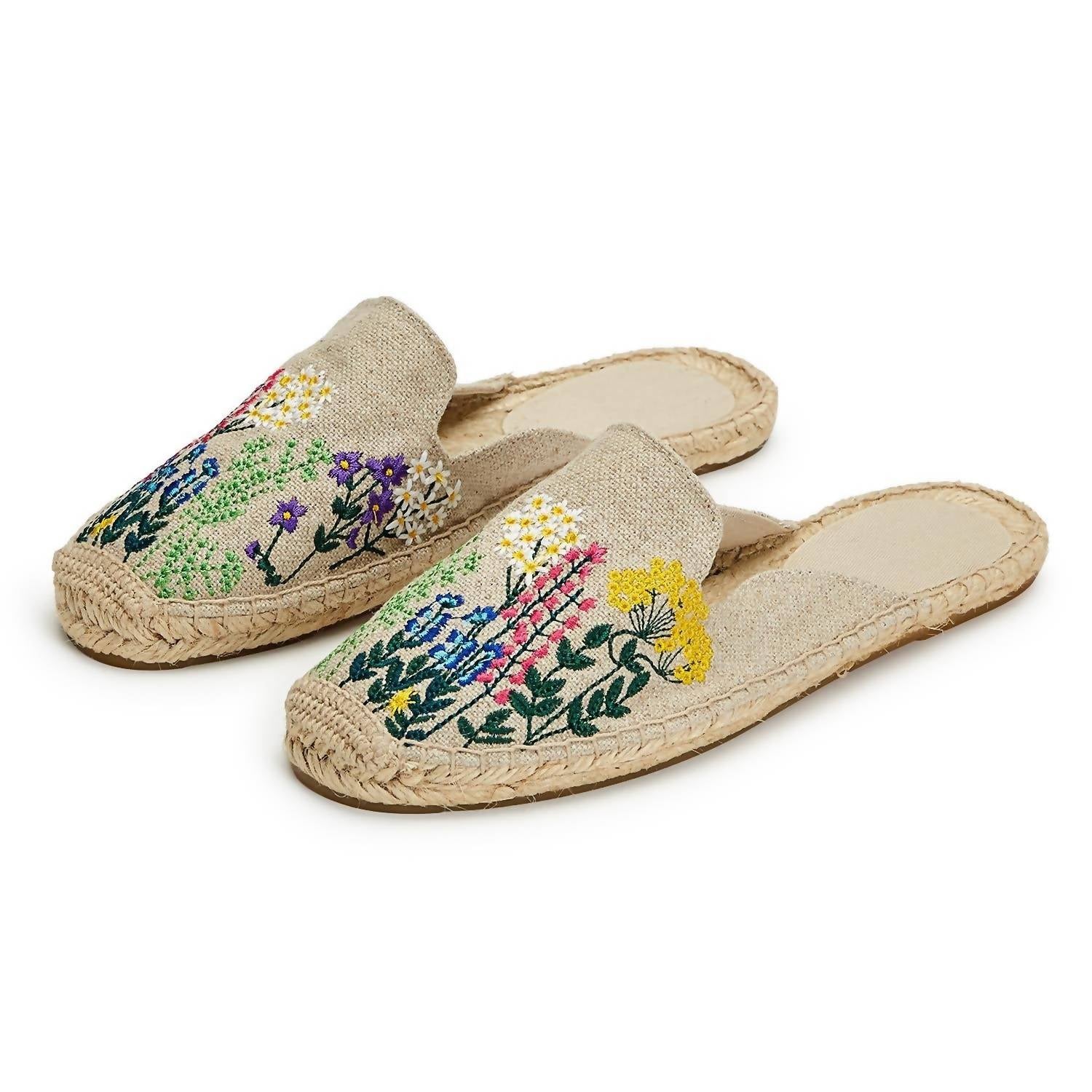 Women's Embroidered Floral Espadrilles In Natural