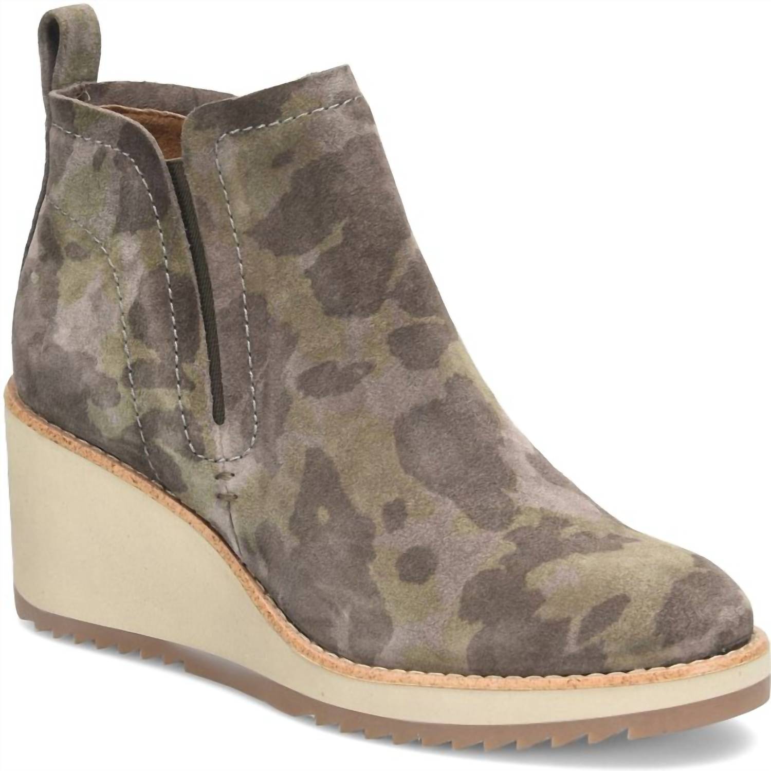 Women's Emeree Waterproof Wedge Bootie In Olive Camo