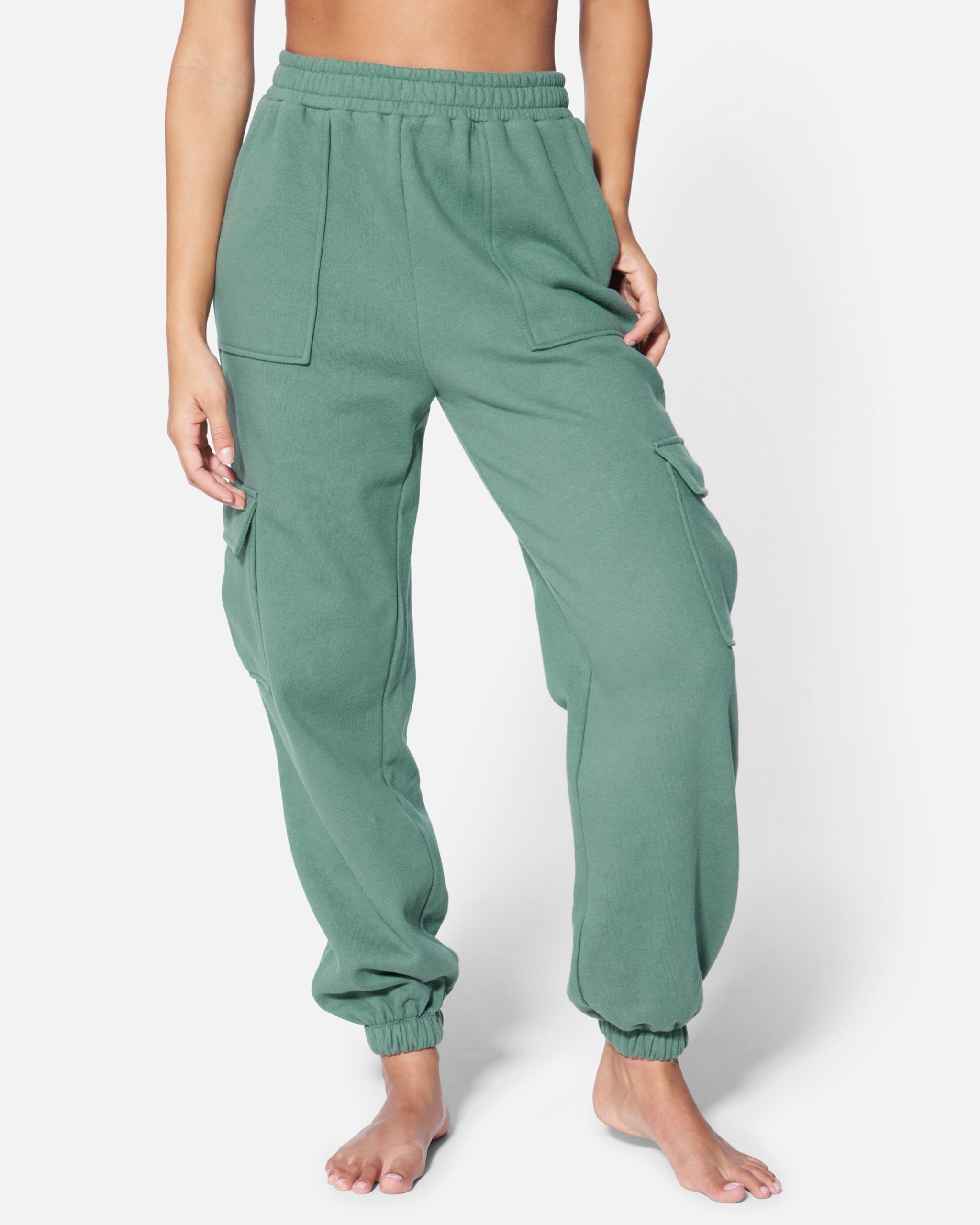 Women's Essential Fleece Cargo Jogger Pants in Grey Green, Polyester, Size Small