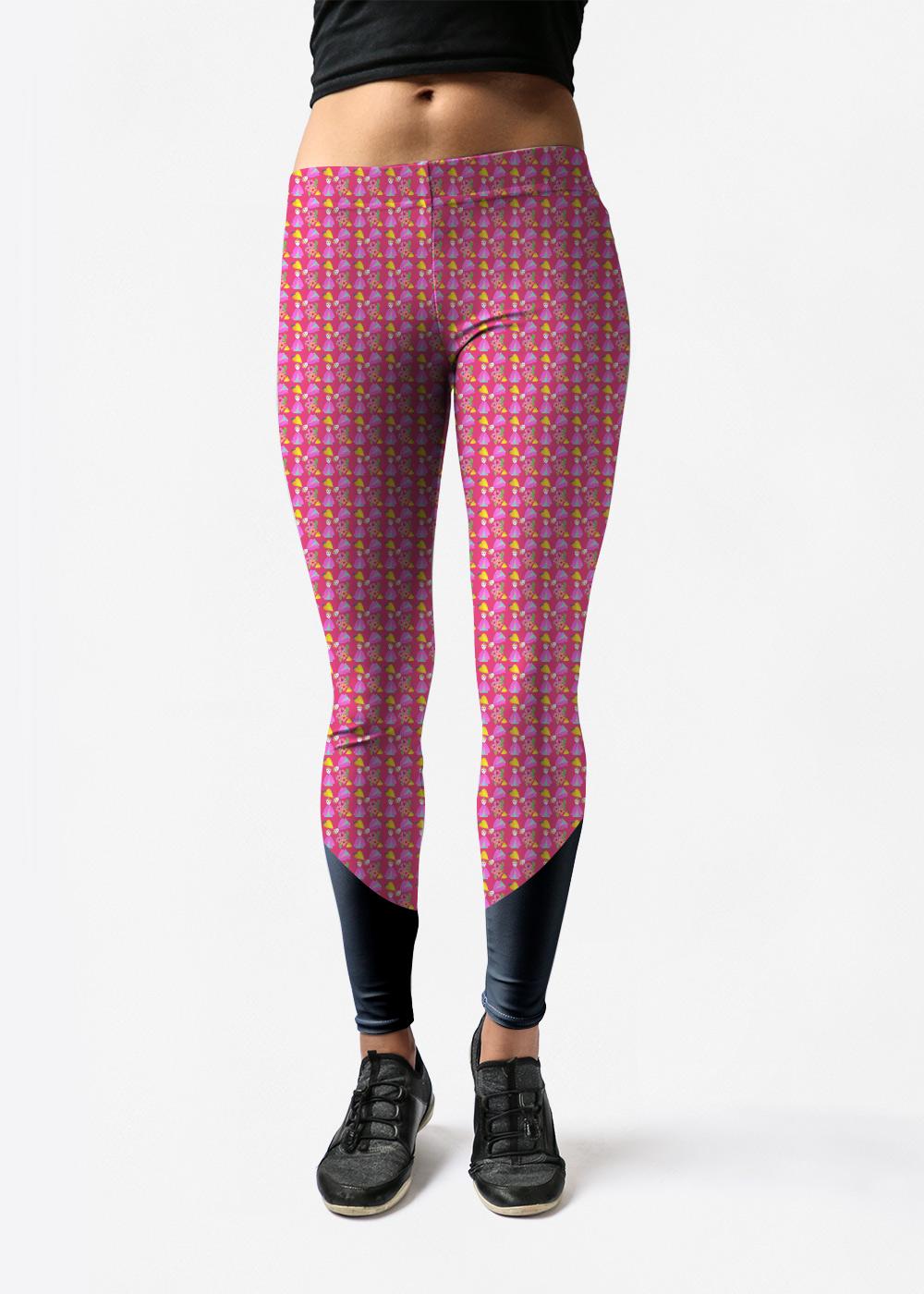 Leggings - Girl With Hood Cape Heart