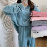 Women's Winter Flannel Pajama Set Long Sleeve Thick Coral Fleece Loungewear Soft Comfortable Home Outfit Multiple Colors